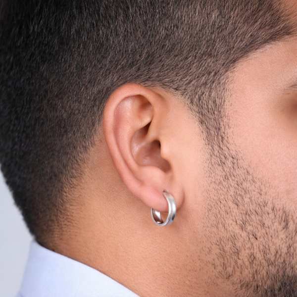 MEN EAR BALI