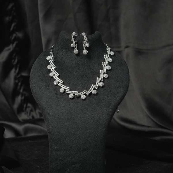 Czdiamond Cluster Drop Necklace Set