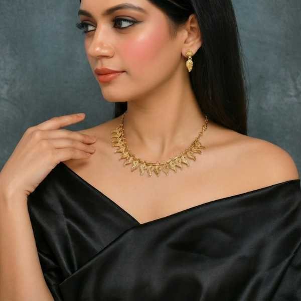 Leaf Charm Goldplated Necklace Set