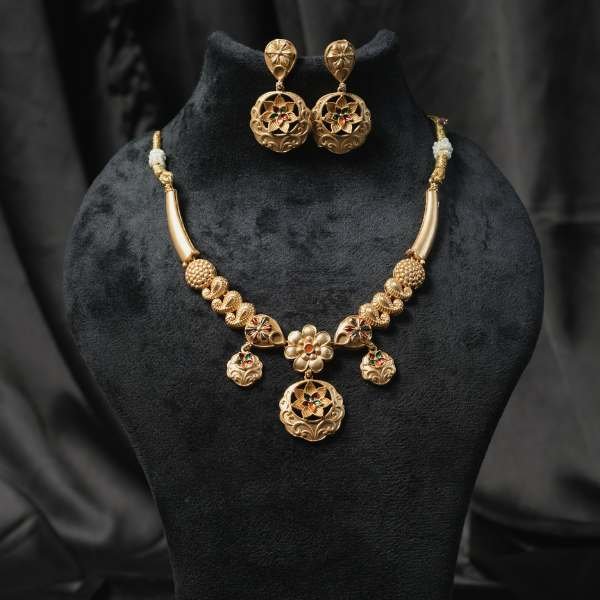 Golden Plated Flower Necklace Set