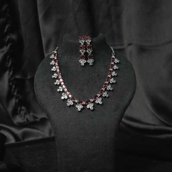 Ad Silver Polish Short Stones Necklace Set