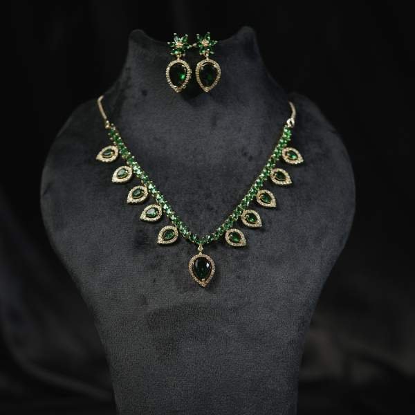 Emerald Teardrop Gold Plated Necklace Set